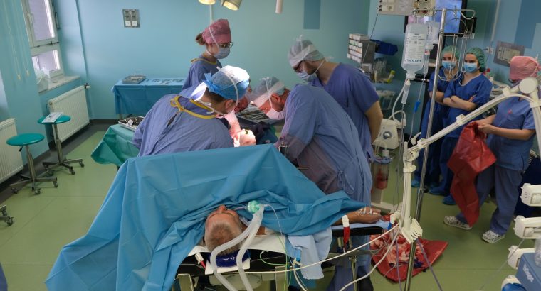 Od rana w szpitalu USK trwały transplantacje nerek od dawcy, który oddał swoje narządy do przeszczepu