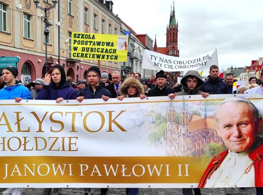 Przez centrum Białegostoku przeszedł Marsz Papieski