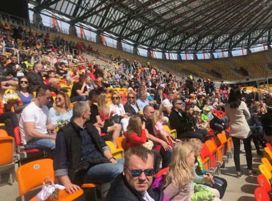 Białystok. Święcenie pokarmów na Stadionie Miejskim