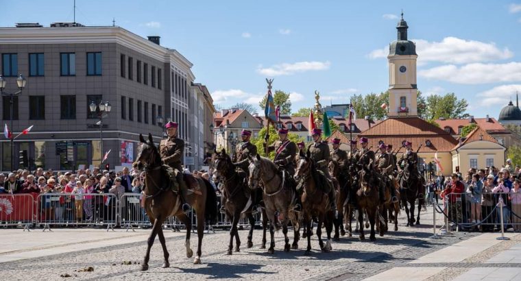Białystok. Wojewódzkie obchody 232. rocznicy uchwalenia Konstytucji 3 Maja