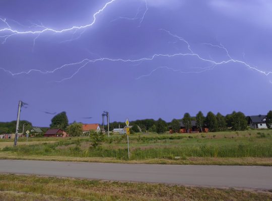 Synoptycy zapowiadają burze, a nawet grad w Podlaskiem