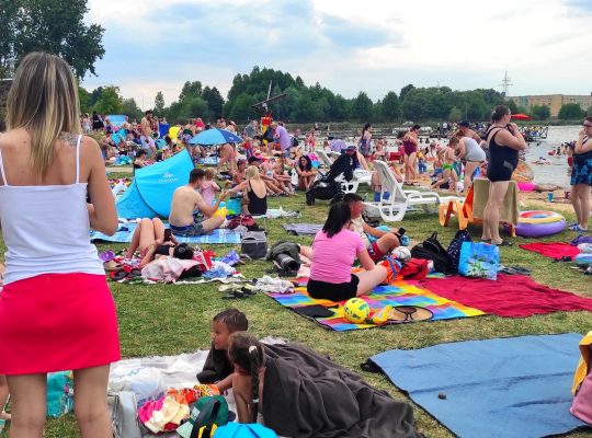 Wakacyjny relaks na białostockiej plaży – FILM