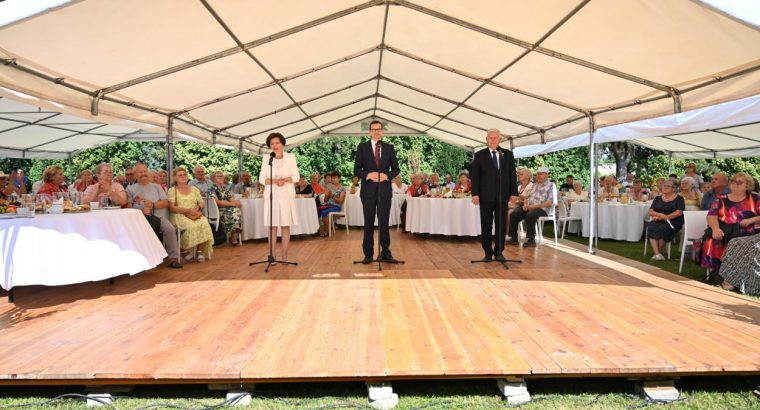Premier: 14. emerytura wyniesie około 2650 zł brutto; wypłata w pierwszej połowie września