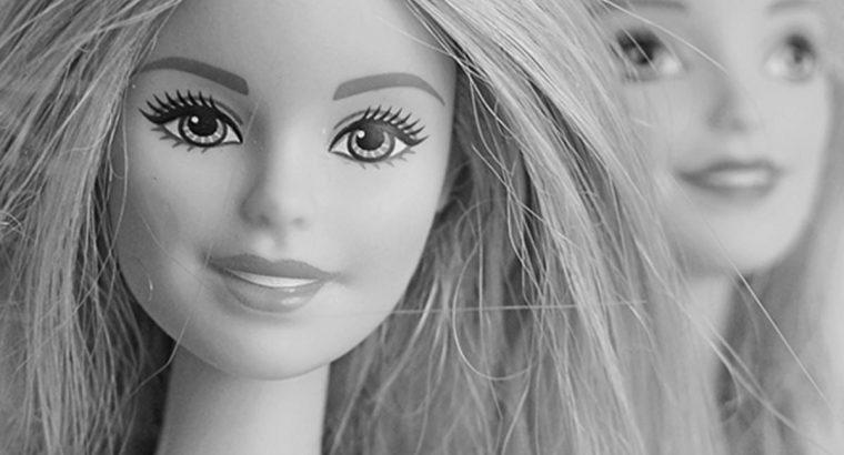 Ministerstwo Cyfryzacji: Uważaj na selfie z Barbie!