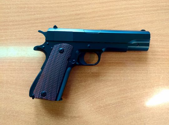 Białystok. Proces oskarżonych o zabójstwo podczas nielegalnej sprzedaży broni