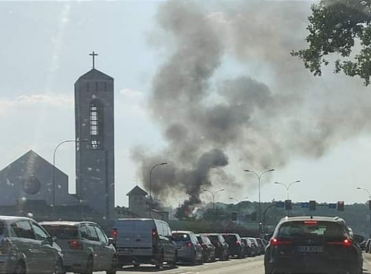 Białystok. Pożar murowanego budynku na ul. Przemysłowej