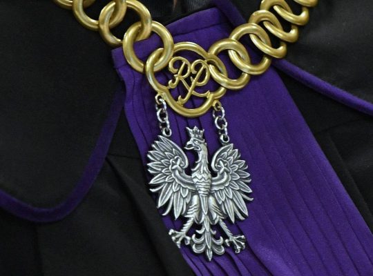 25 lat więzienia dla 22-latka m.in. za zabójstwo dziadka; wyrok jest prawomocny