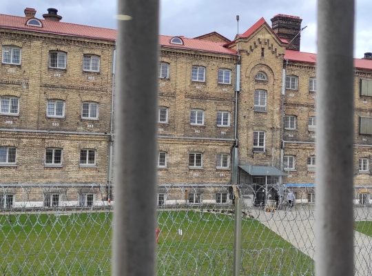 Białystok. Trzy uniewinnienia, jedno skazanie w procesie o zabójstwo przy nielegalnej sprzedaży broni