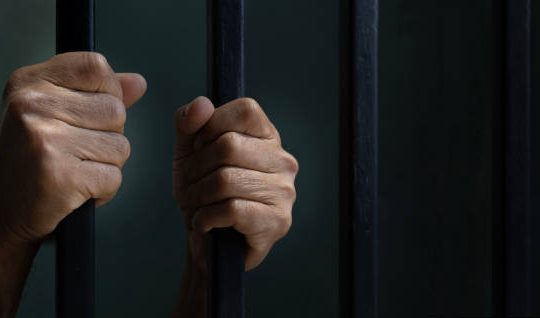 Białystok. Ponad pięć lat więzienia za przemoc domową zakończoną śmiercią