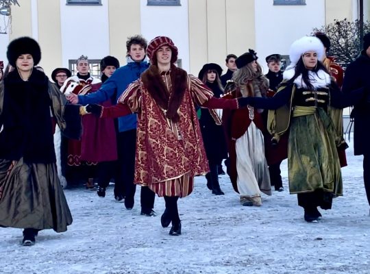 Miejska studniówka na białostockim Rynku Kościuszki – FILM