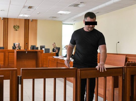 Prokuratura zaskarżyła uniewinnienie syna muzyka disco polo w sprawie o znieważenie sędzi