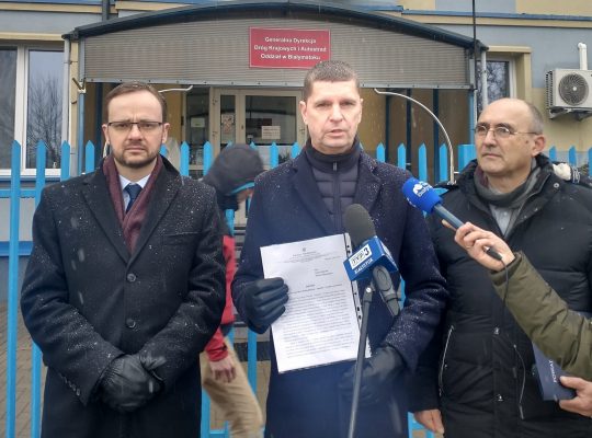 Budowa trasy S8 na odcinku Białystok – Augustów – Suwałki może być zagrożona – alarmuje  PiS