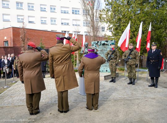 Białystok. Przedstawiciele władz i instytucji uczcili Żołnierzy Wyklętych