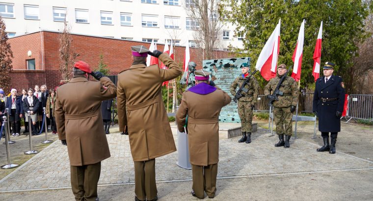 Białystok. Przedstawiciele władz i instytucji uczcili Żołnierzy Wyklętych