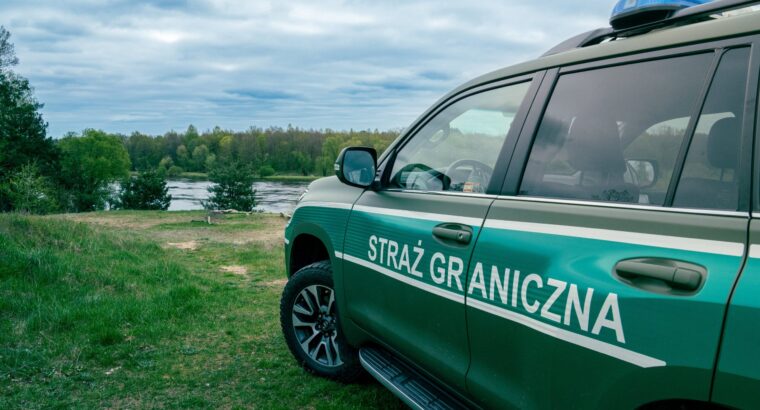 Służby: mniej prób przekroczenia polsko-białoruskiej granicy, ale wciąż mają miejsce agresywne incydenty