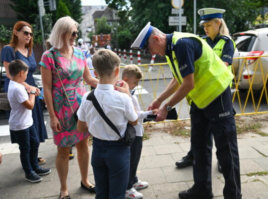 Policja: dziecko, które ukończyło 7 lat może iść samodzielnie do szkoły