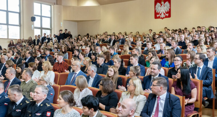 Białystok. Studenci prawa rozpoczęli rok akademicki