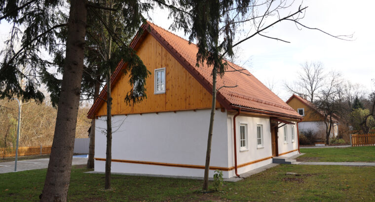 Białystok. W wyremontowanym drewnianym budynku będą działać pracownie artystyczne