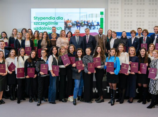 Pięćdziesięcioro studentów otrzymało stypendia Prezydenta Miasta Białegostoku za rok akademicki 2023/2024