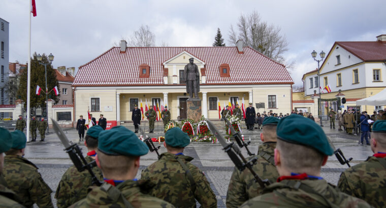 Białystok. Obchody 106. rocznicy odzyskania niepodległości przez miasto