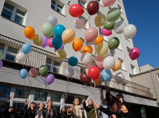 Białystok. Balony z życzeniami poleciały do nieba