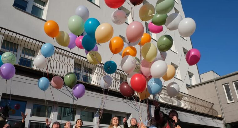 Białystok. Balony z życzeniami poleciały do nieba