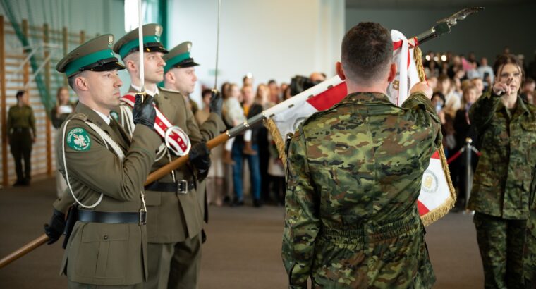 W Podlaskim Oddziale Straży Granicznej uroczyste ślubowanie 54 nowo przyjętych funkcjonariuszy.