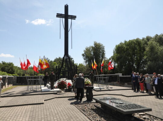 W Białymstoku uroczystości upamiętniające czerwcowe deportacje na Wschód z lat 1940-1941