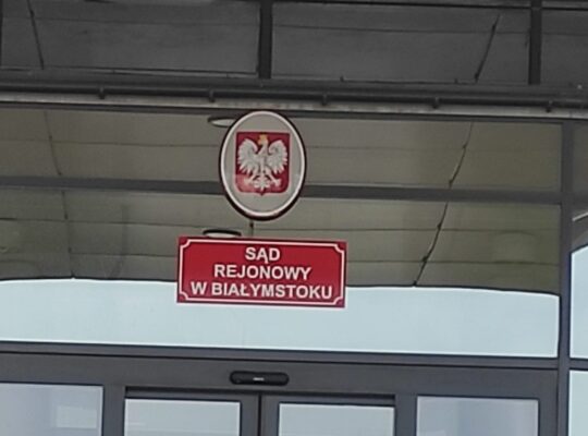 Białystok. Sąd uniewinnił wolontariusza oskarżonego m.in. o grożenie funkcjonariuszom SG