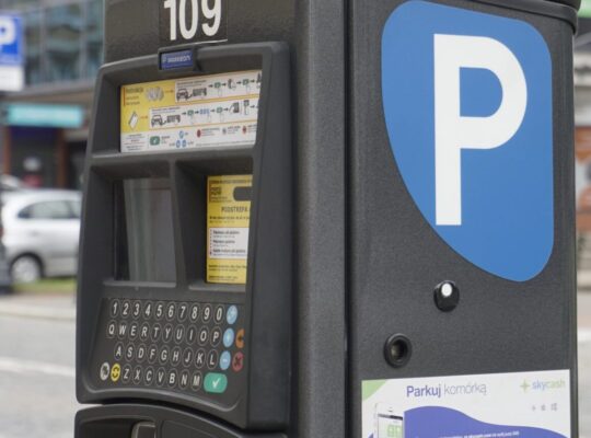 Białystok. 16,8 mln zł brutto na wymianę i obsługę parkomatów na kolejne 10 lat