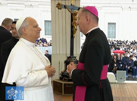 Papież Leon XIV poświęcił kamień węgielny pod muzeum ks. Popiełuszki w Okopach