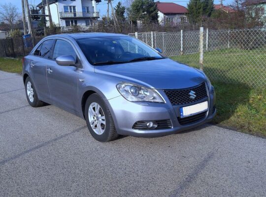 Suzuki Kizashi 2.4 Ben. Automat.101tys. 4×4. Full.