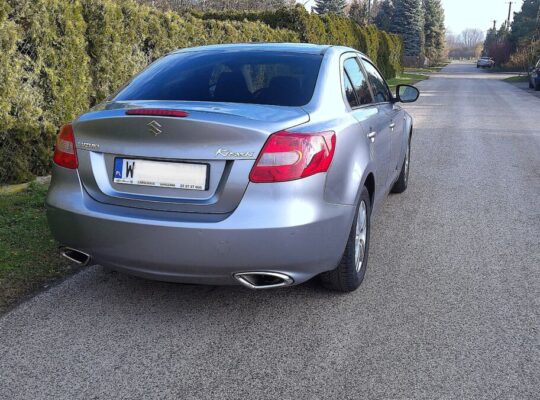 Suzuki Kizashi 2.4 Ben. Automat.101tys. 4×4. Full.
