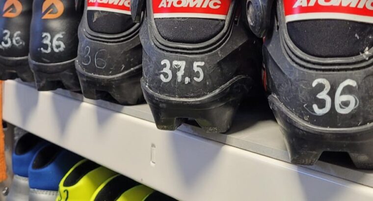 W Białymstoku działa miejska wypożyczalnia biegówek